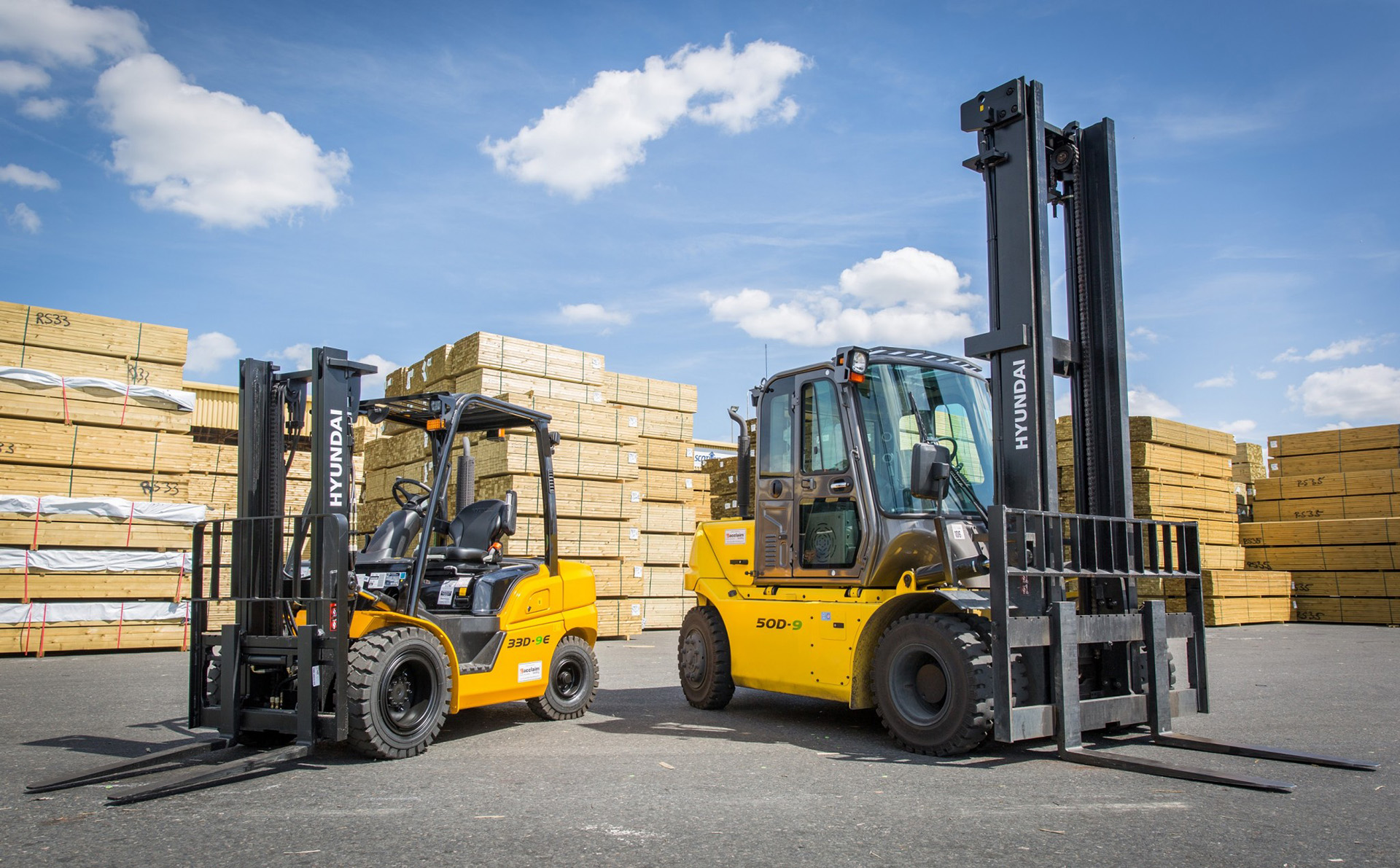 Фото погрузчика. Forklift Truck вилочный погрузчик. Вилочный погрузчик Вольво. Вилочный погрузчик Hyundai Лидер склад. Погрузчик виловый Хендай.